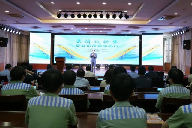 ����˿����̡�����̩����ί�Ὺչ������������ ��˿�����ů���С��