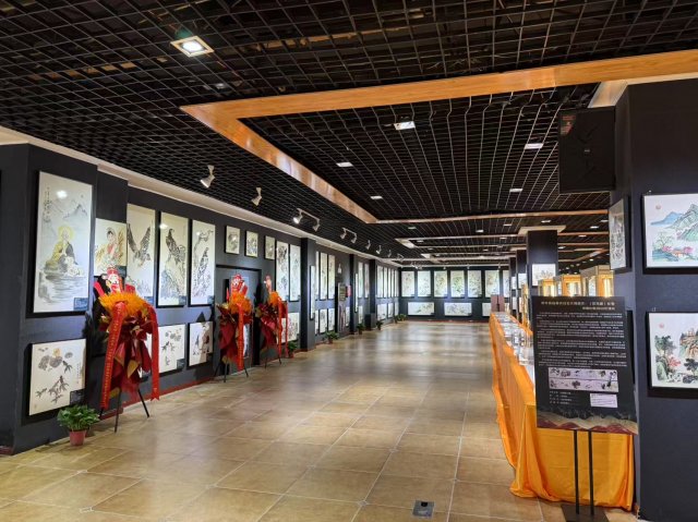 �ػ͹ų�����������Σ�������������Яǧ������ʢ�󿪹ݣ������ػ�����