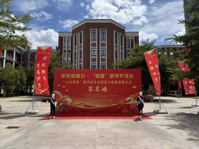 ��ϵĸУ���������ס�������һ������ʦ������������СѧУ��������ʽ�ϵĽ���