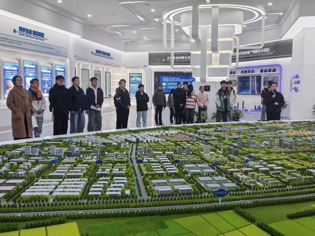 1761290049760759.jpg 微信图片_2025-10-24_151336_319.jpg