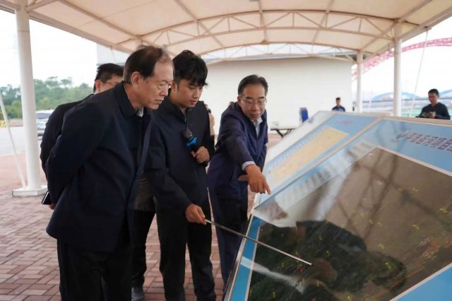 ��Ը�������չ�����л����干ͬ����ʶʾ�����������