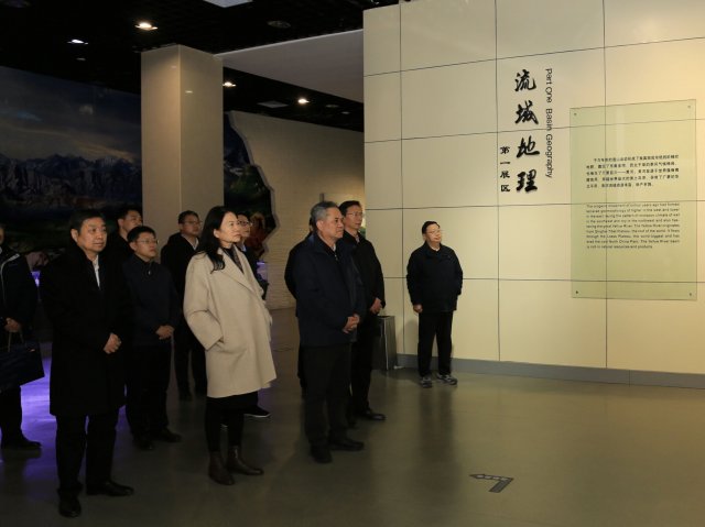 �ŵ��기���Ͽ�չ�������������߻ƺ��Ļ����к������