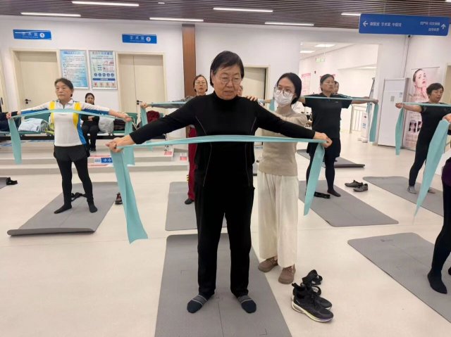 ���ſڵĹ��� | ҽ���ںϽ�������ӭ���׸�����ҵ�ࡱ