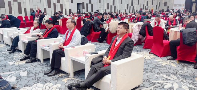 ��ά���ܾ۹�ʶ ������չı��ƪ�������¸�Ӧ����ϯ��ҵ����̸��