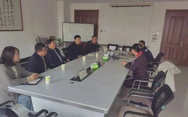 ��������չ��ů��Ӫ�̡����з���