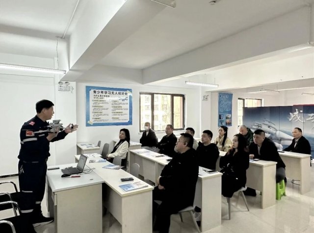 �۽������������������������̻Ὺչ���Ϳվ��á����˻���ѵ�ࡱ